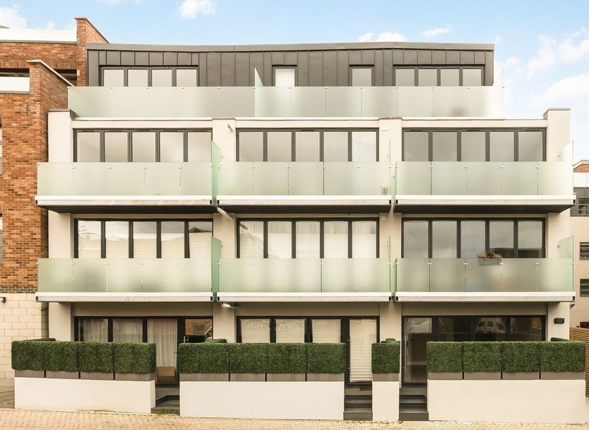 Properties for sale in Elm Grove - SW19 4FW view9