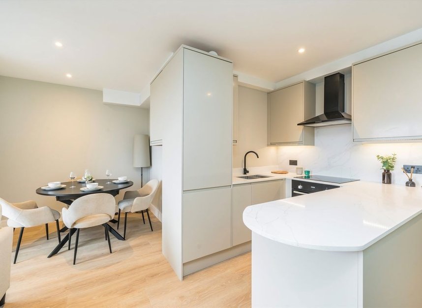 Properties for sale in Elm Grove - SW19 4FW view3