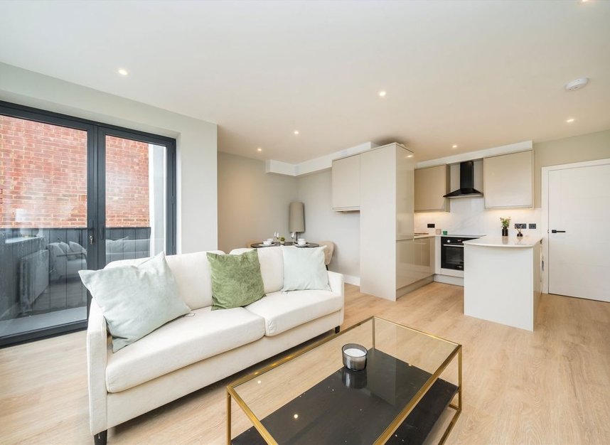 Properties for sale in Elm Grove - SW19 4FW view1
