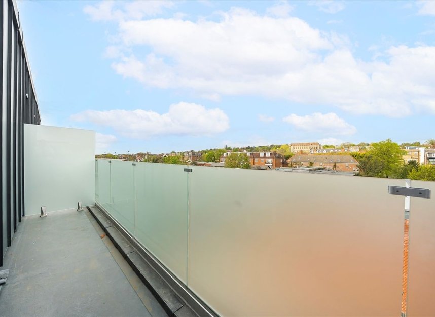 Properties for sale in Elm Grove - SW19 4FW view4