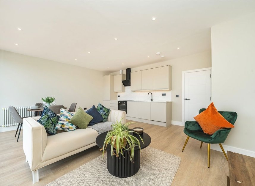 Properties for sale in Elm Grove - SW19 4FW view1