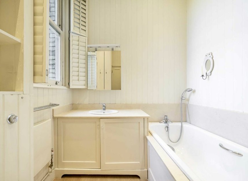 Properties sold in Elm Park Gardens - SW10 9NZ view5