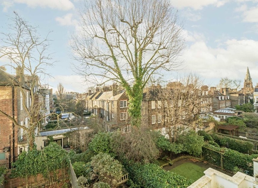 Flat for sale in Elm Park Road, London, SW3 (Ref 218392) Dexters