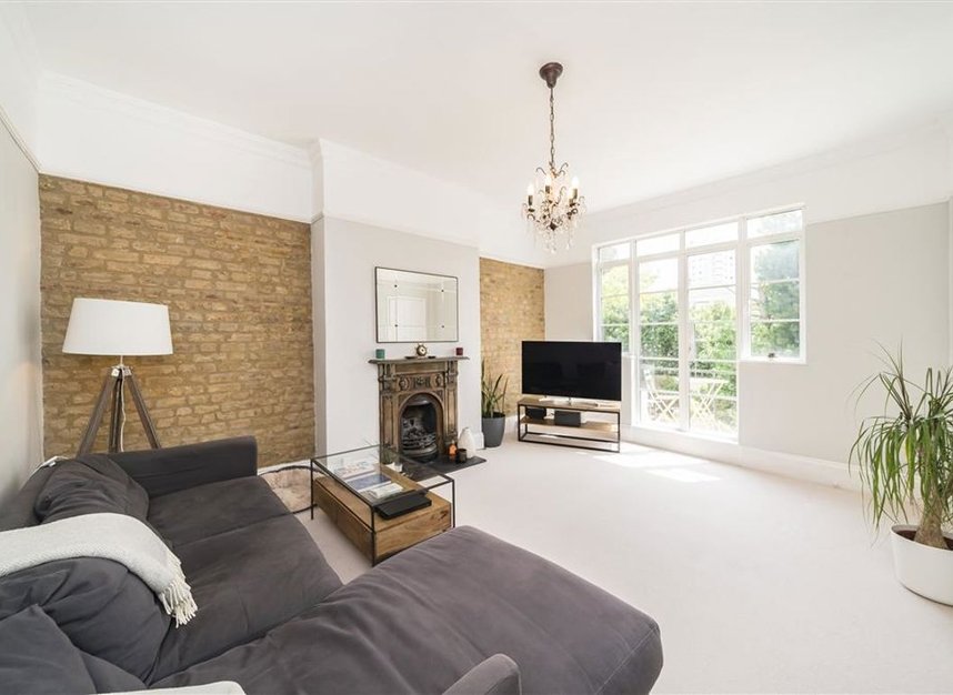 Properties sold in Elms Crescent - SW4 8QE view2