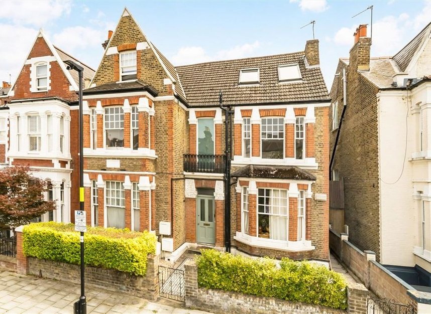 Properties sold in Elms Crescent - SW4 8QE view1