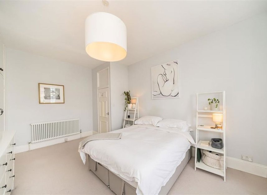 Properties sold in Elms Crescent - SW4 8QE view6