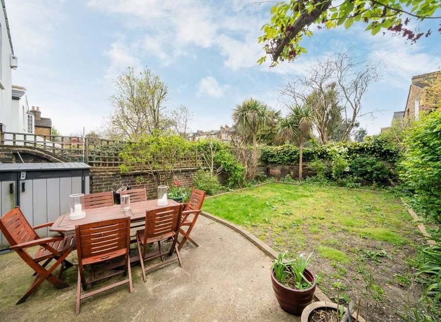 Properties for sale in Elrington Road - E8 3BJ view7