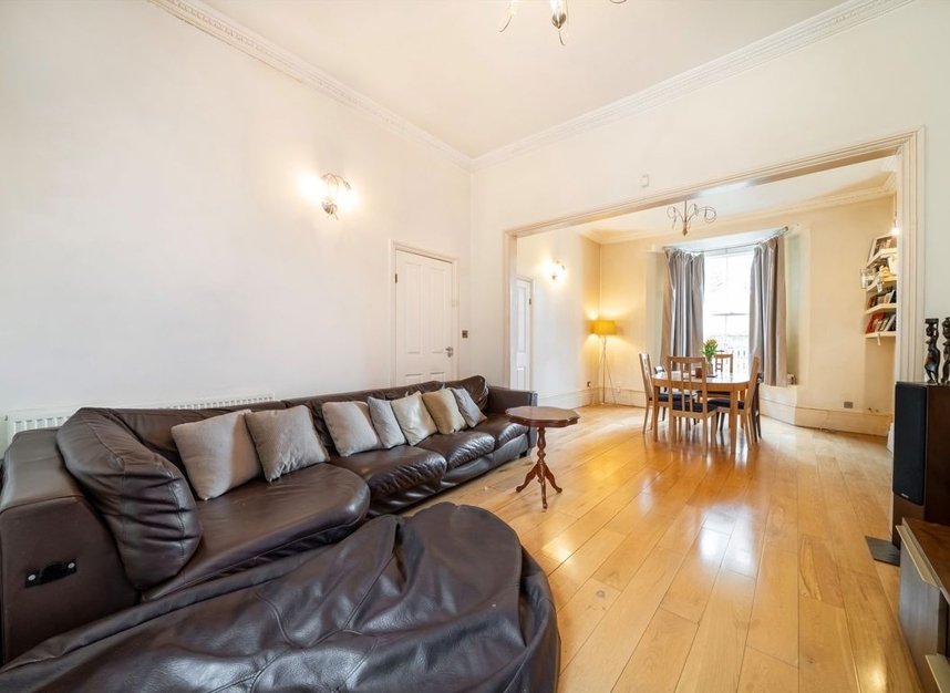 Properties for sale in Elrington Road - E8 3BJ view9
