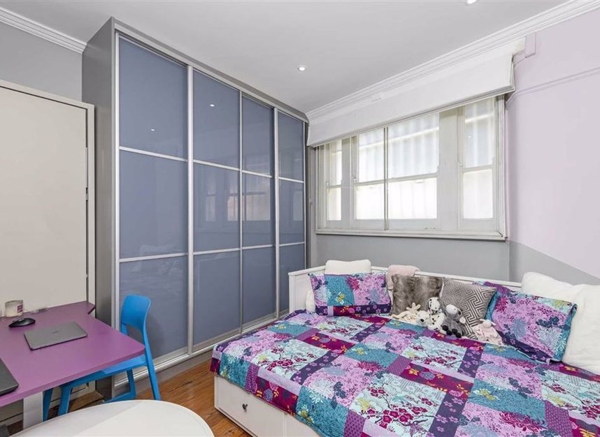 Properties for sale in Emperors Gate - SW7 4JA view7