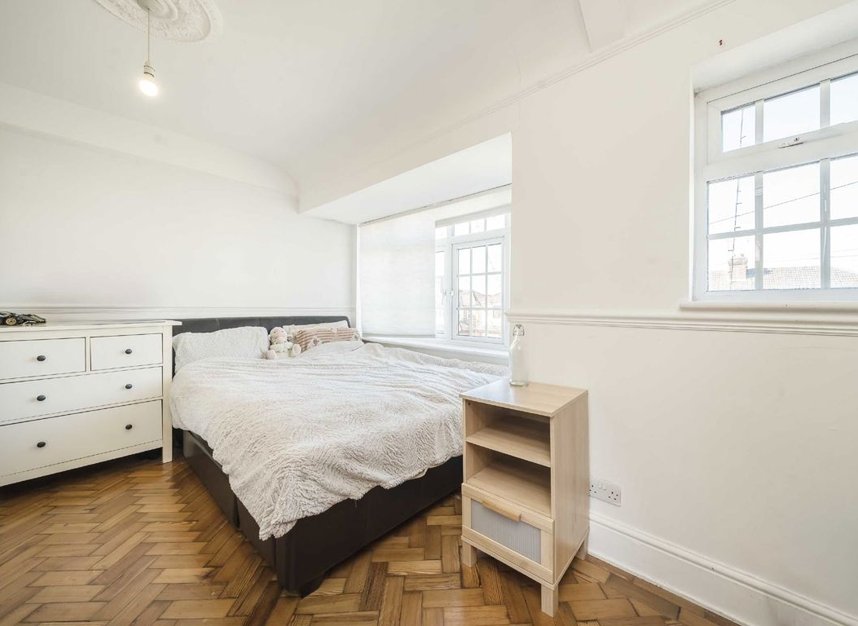 Properties for sale in Empire Road - UB6 7EG view4