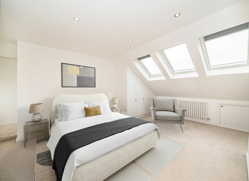 Properties for sale in Eswyn Road - SW17 8TP view8