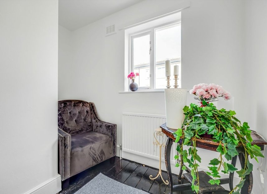 Properties for sale in Eustace Road - SW6 1JD view8