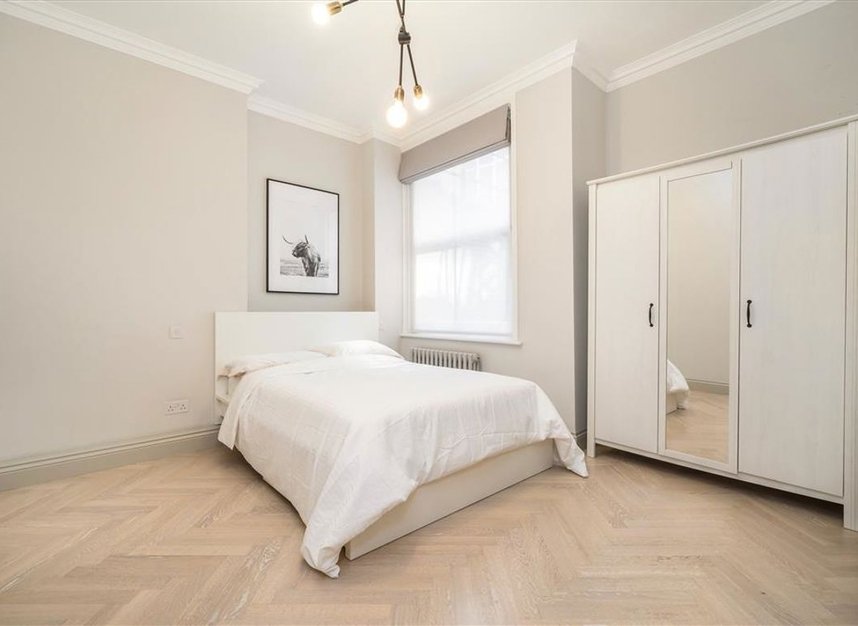 Properties for sale in Euston Road - NW1 3AD view3