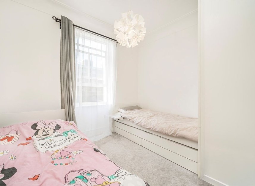 Properties for sale in Falkland Road - NW5 2XA view9