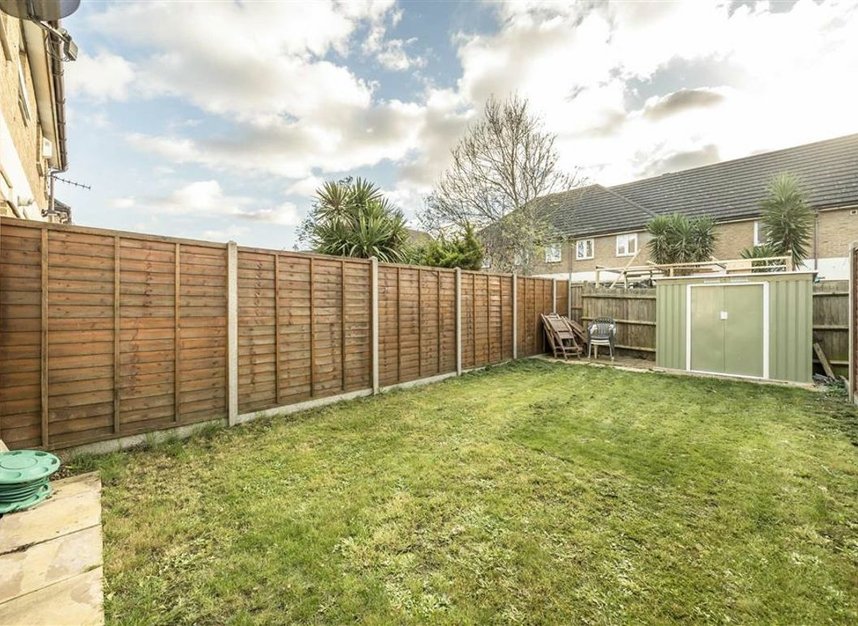 Properties for sale in Farrow Lane - SE14 5DB view8