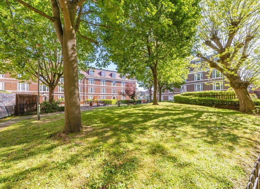Properties for sale in Felsham Road - SW15 1DW view8