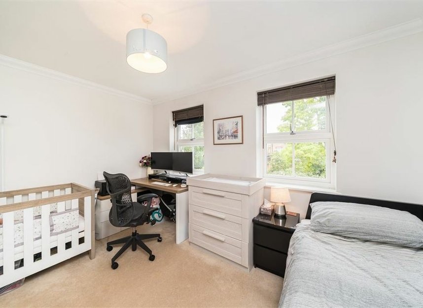 Properties for sale in Fernbank Mews - SW12 9NJ view6