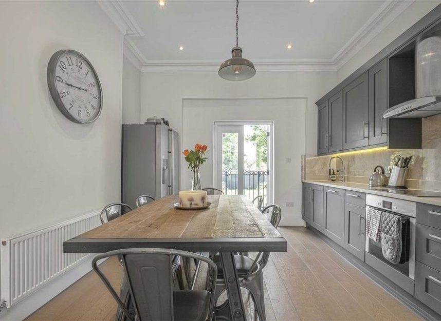 Properties sold in Ferndale Road - SW4 7RJ view3