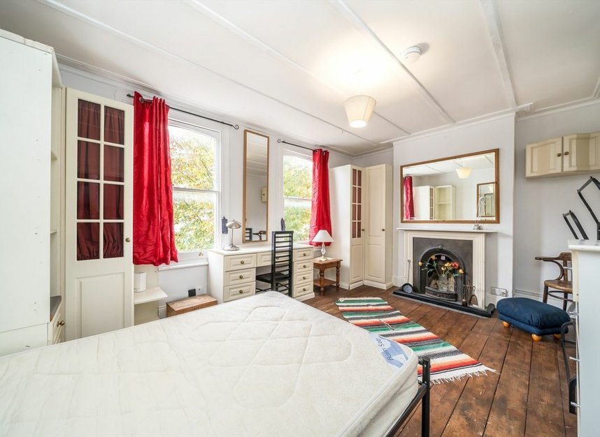 Properties for sale in Ferndale Road - SW4 7SE view9