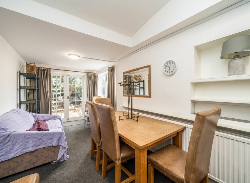 Properties for sale in Ferndale Road - SW4 7SE view5