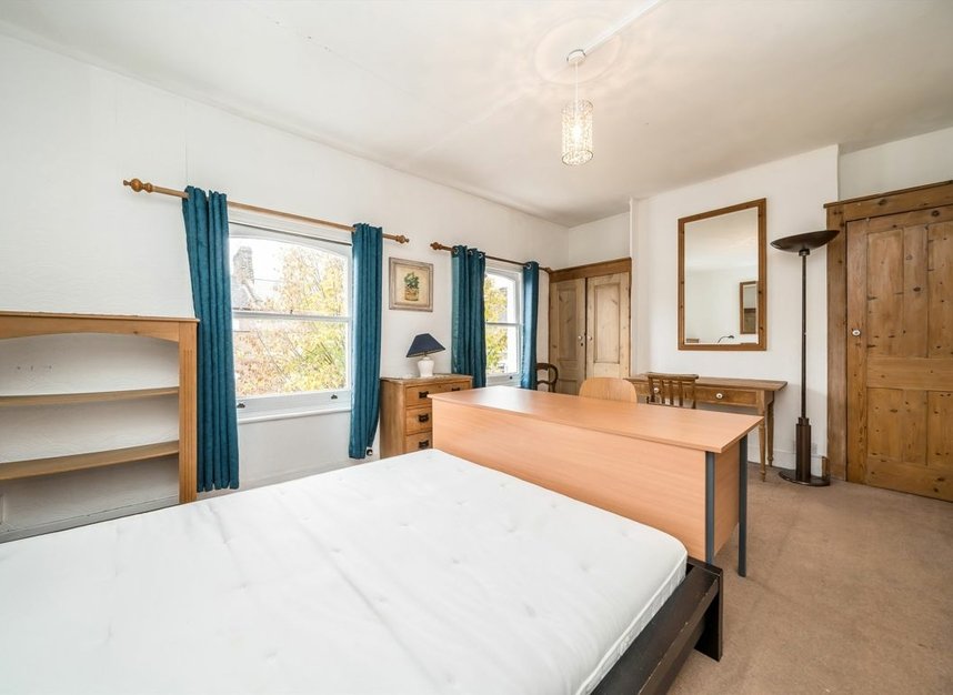 Properties for sale in Ferndale Road - SW4 7SE view6