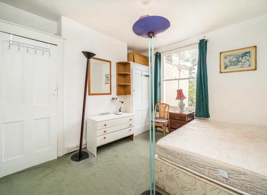 Properties for sale in Ferndale Road - SW4 7SE view8