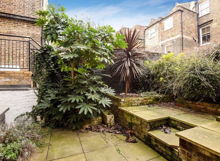 Flat for sale in Fernshaw Road, London, SW10 (Ref 191627) Dexters