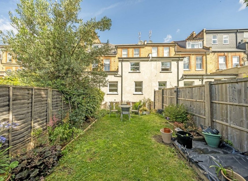Flat for sale in Filey Avenue, London, N16 (Ref 224125) Dexters