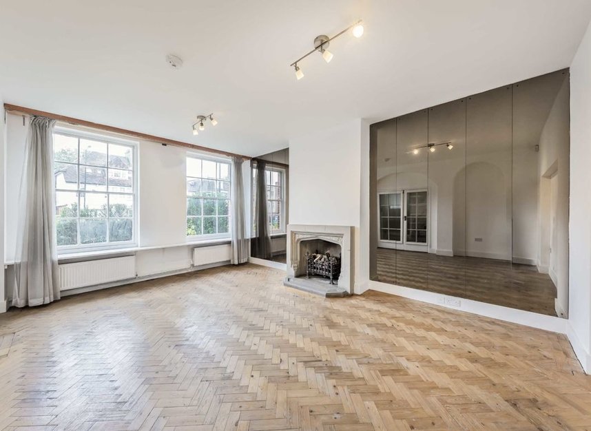 House for sale in Finchley Road, London, NW3 (Ref 227575) Dexters