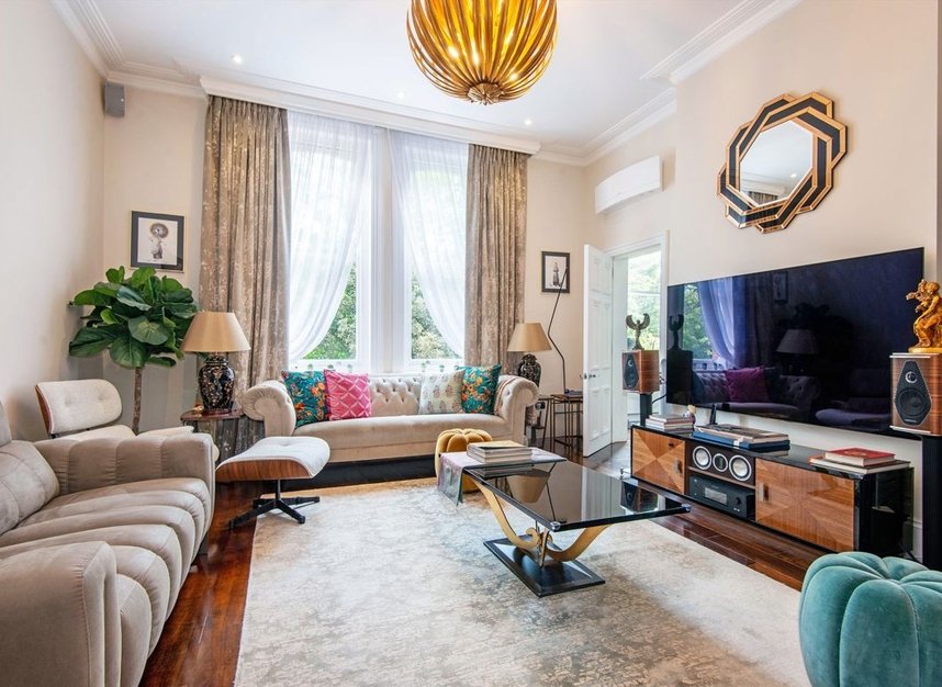 Properties for sale in Finchley Road - NW3 7AA view2