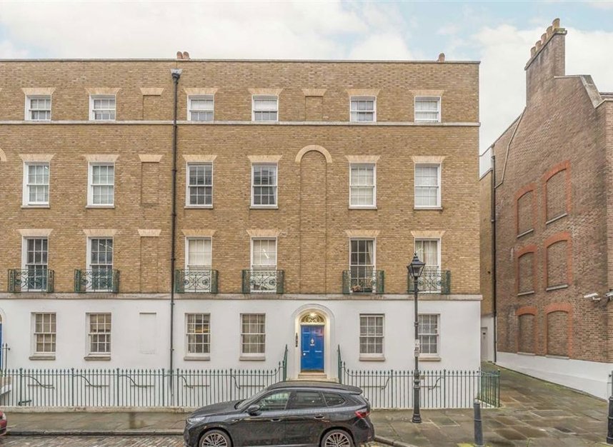 Properties for sale in Folgate Street - E1 6UL view8