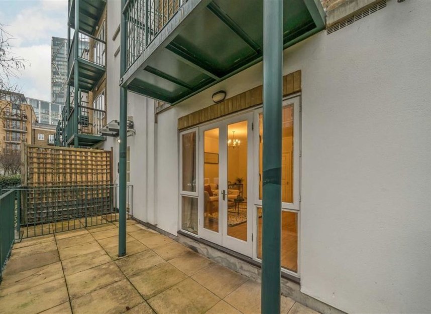 Properties for sale in Folgate Street - E1 6UL view7