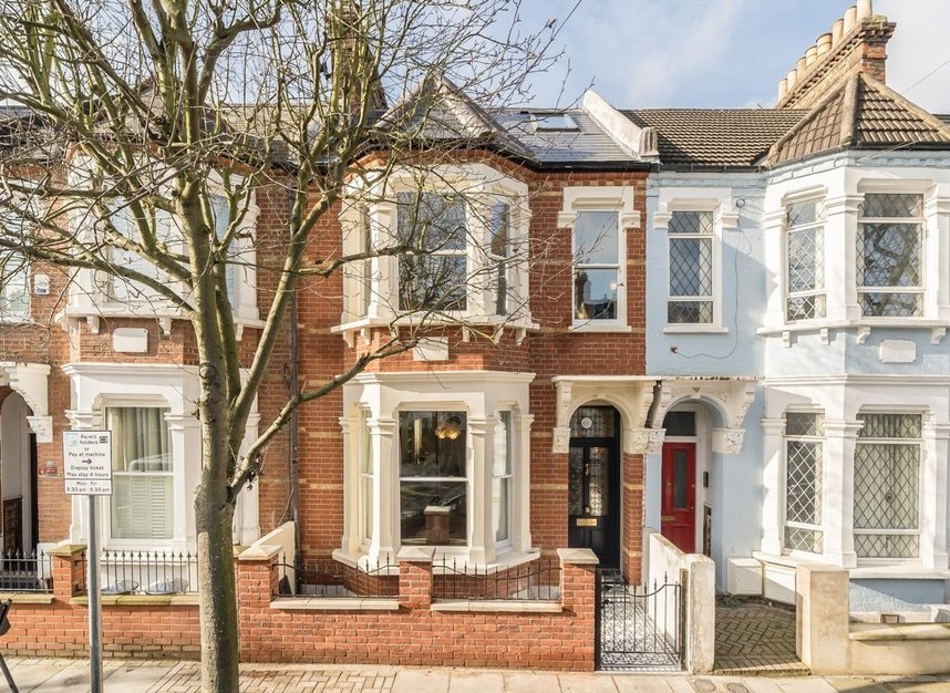 Forthbridge Road, London, SW11