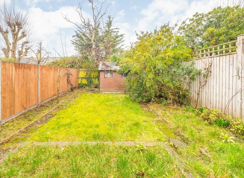 Properties for sale in Fortis Green Avenue - N2 9NA view9