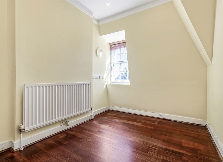 Properties for sale in Fortis Green - N10 3ET view7