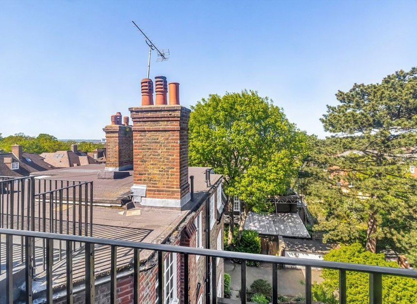 Properties for sale in Fortis Green - N10 3ET view9
