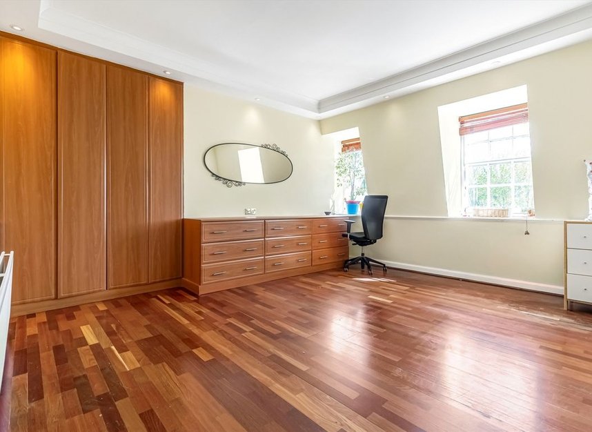 Properties for sale in Fortis Green - N10 3ET view5