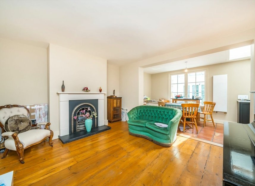 Properties for sale in Fortis Green - N2 9HU view9