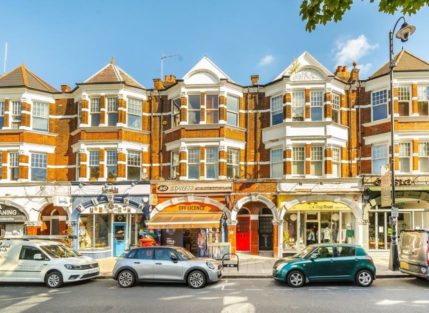Properties for sale in Fortis Green Road - N10 3DU view1