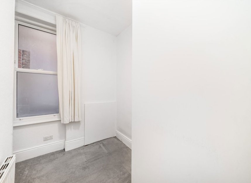 Properties for sale in Fortis Green Road - N10 3DU view7