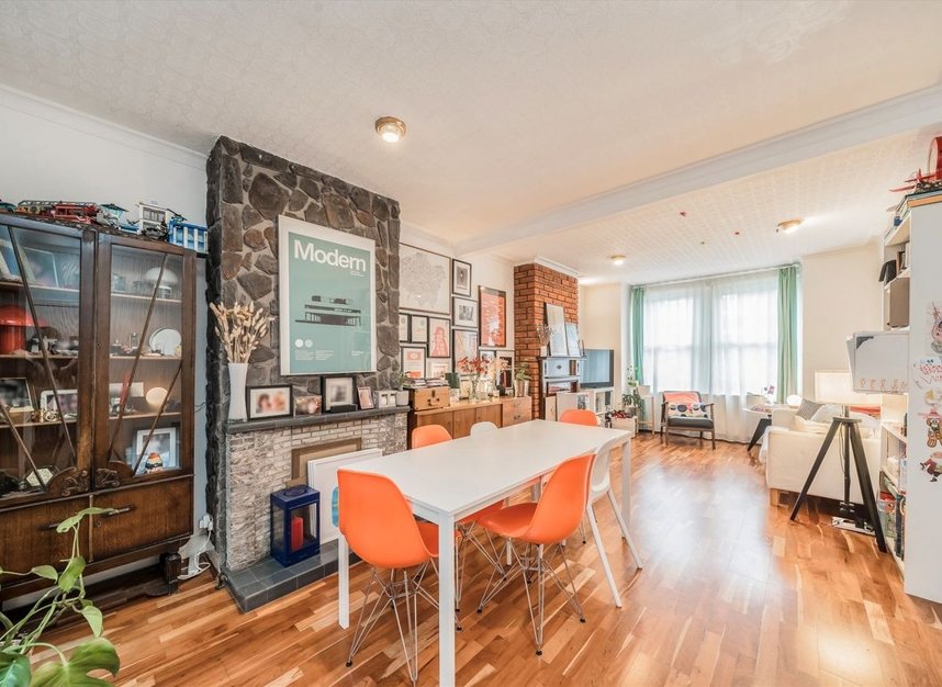 Properties for sale in Framfield Road - W7 1NJ view2