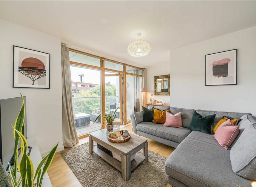 Properties sold in Frank Whipple Place - E14 7LQ view3