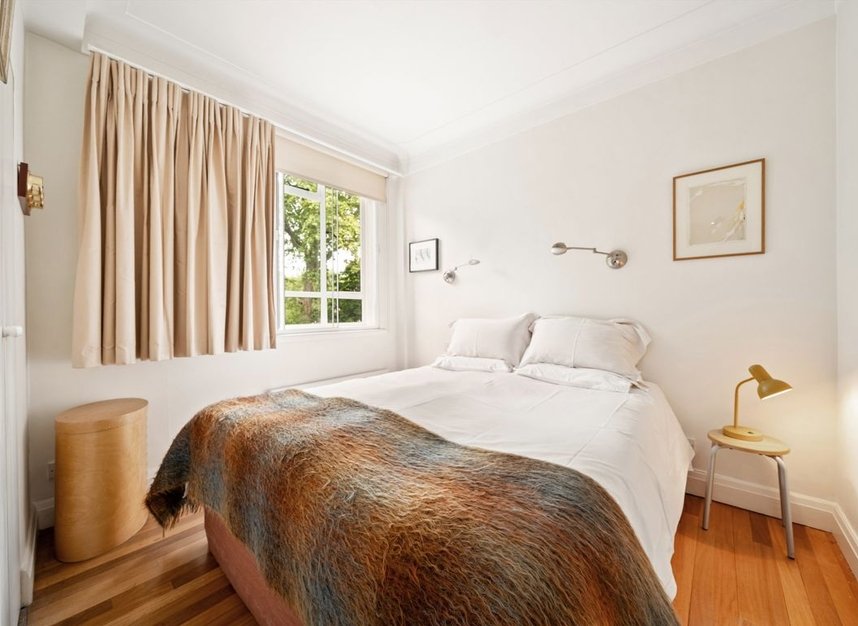 Properties for sale in Franklins Row - SW3 4SX view4