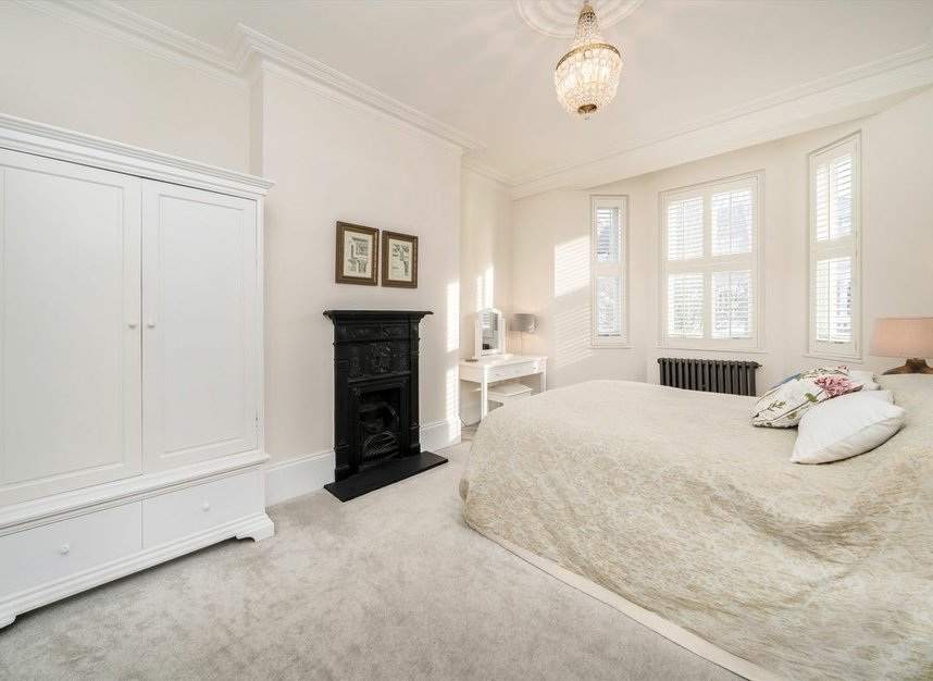 Properties sold in Freegrove Road - N7 9RG view11