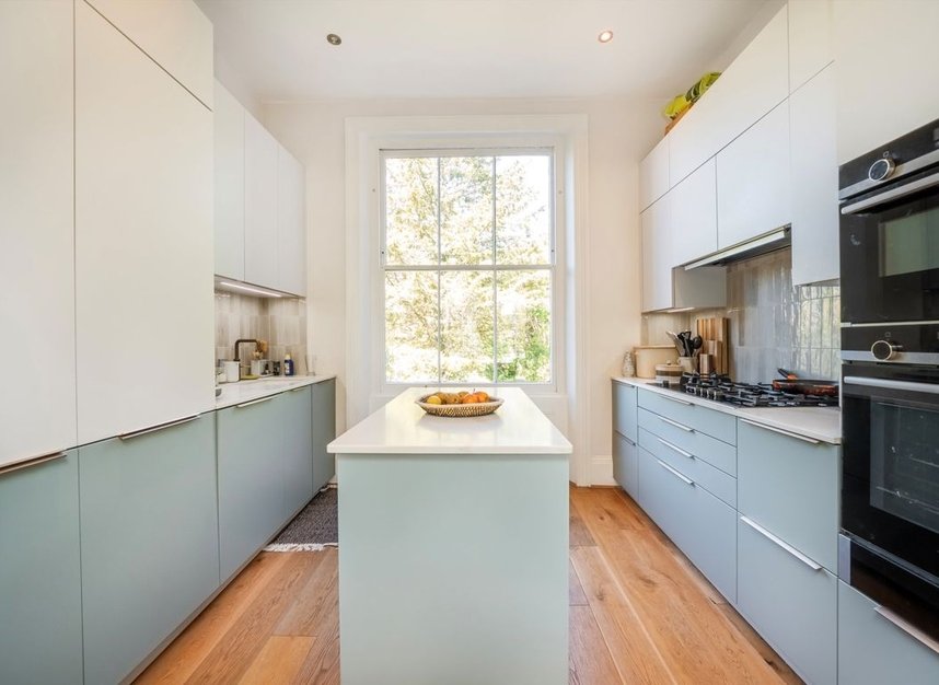 Properties for sale in Freegrove Road - N7 9JN view3
