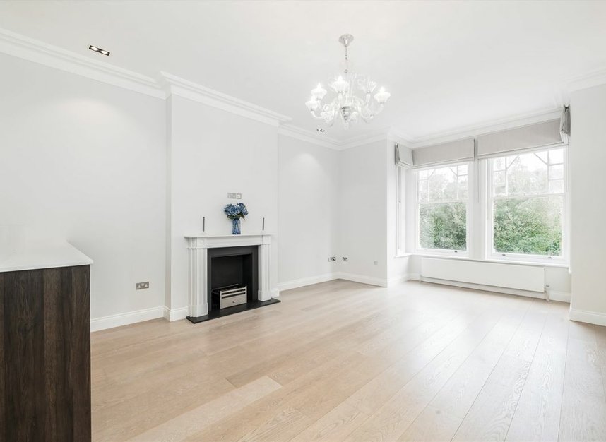 Properties sold in Frognal - NW3 6XT view2