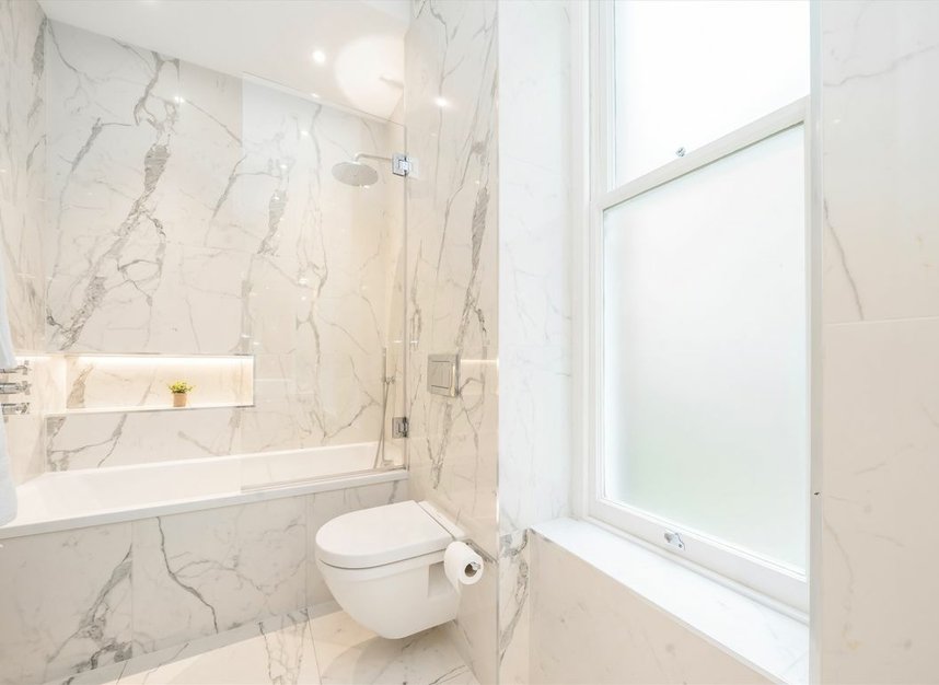Properties sold in Frognal - NW3 6XT view8
