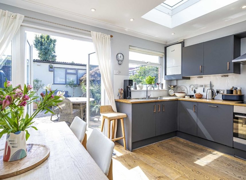 House terraced for sale in Fulwell Park Avenue, Twickenham, TW2 (Ref