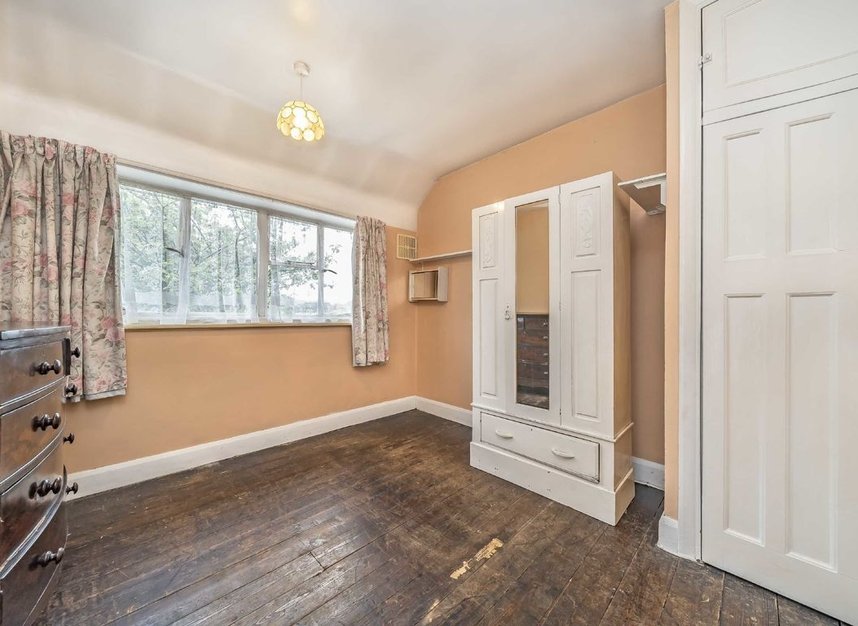 House semidetached for sale in Fulwell Park Avenue, Twickenham, TW2