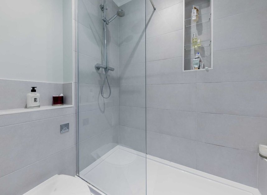 Flat for sale in Furlong Road, London, N7 (Ref 226336) Dexters